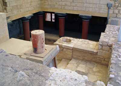 Entrance to the labyrinth at Knossos